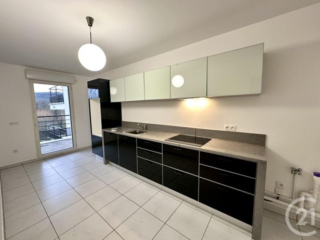 Appartement F5 à louer - 6 pièces - 116.1 m2 - GIF SUR YVETTE - 91 - ILE-DE-FRANCE - Century 21 S.L.P. Immobilier